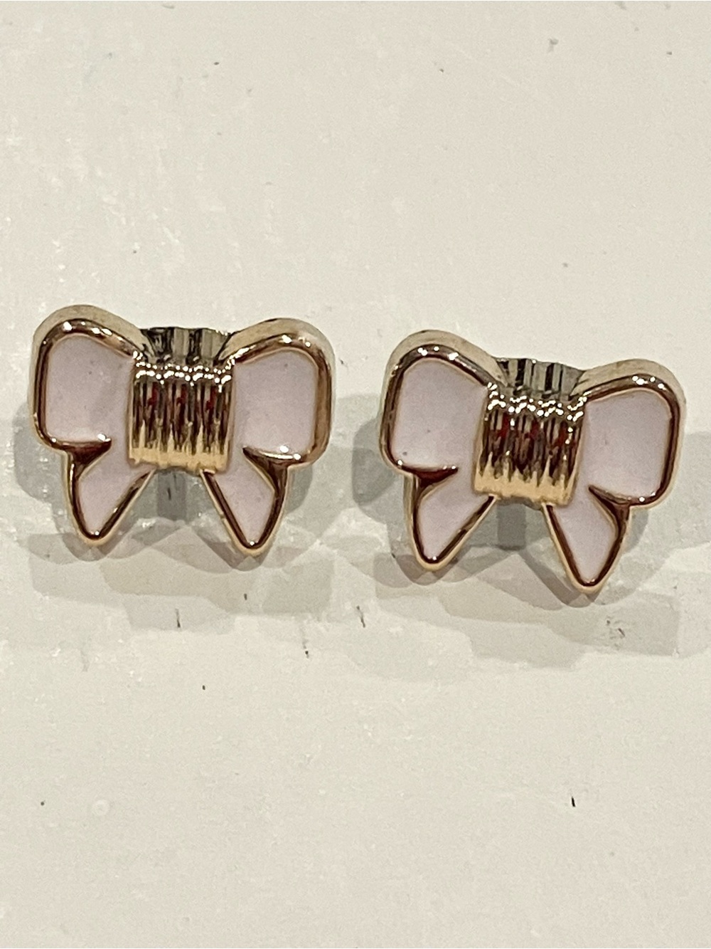 White Bow with Gold Trim Pin Set 2